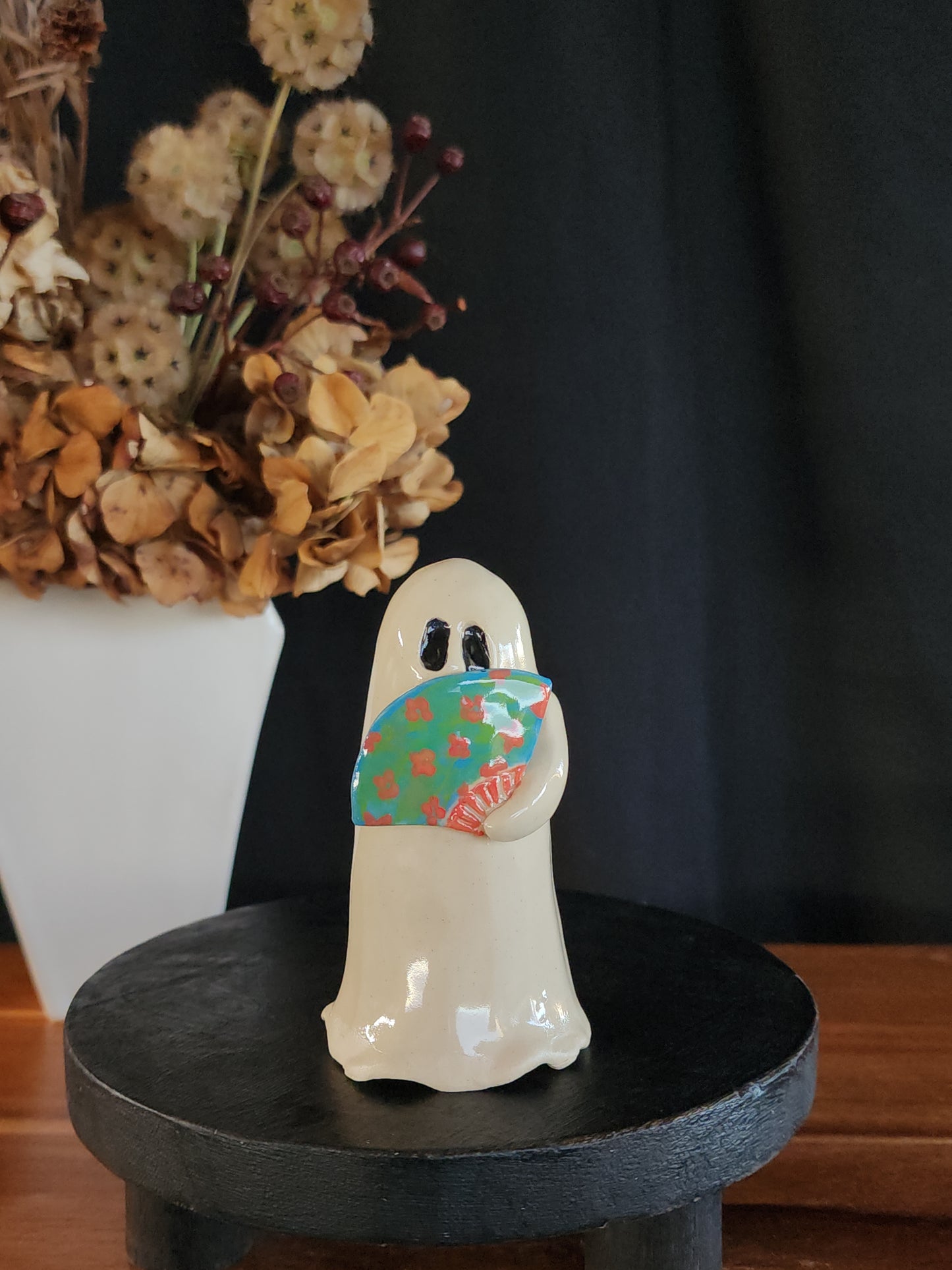 Hibiscus Fan - Ceramic Ghost