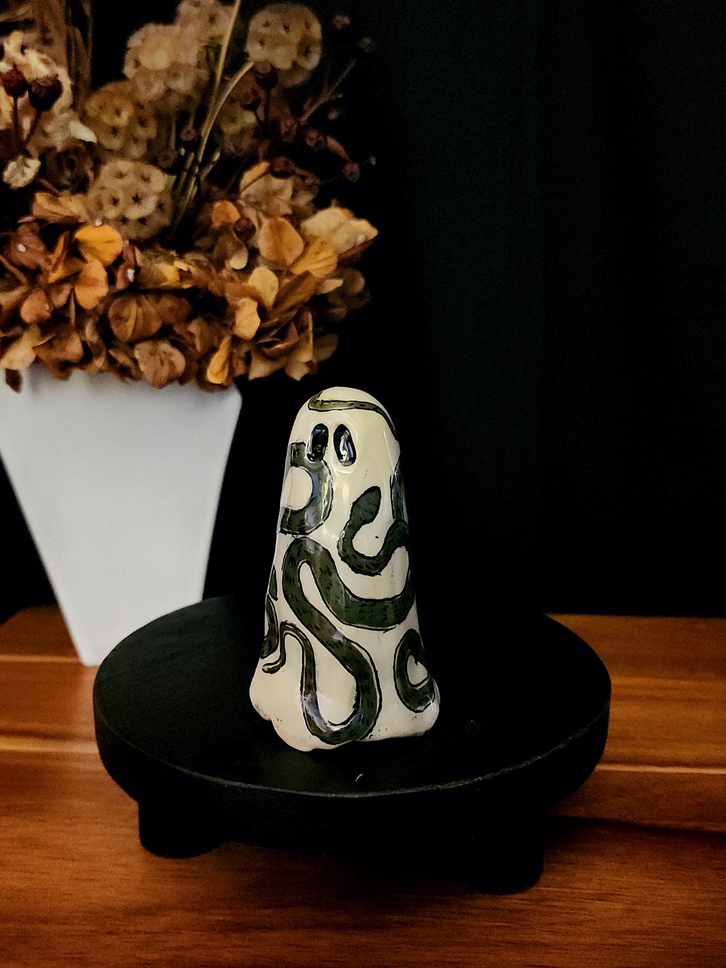 Serpentine - Ceramic Ghost