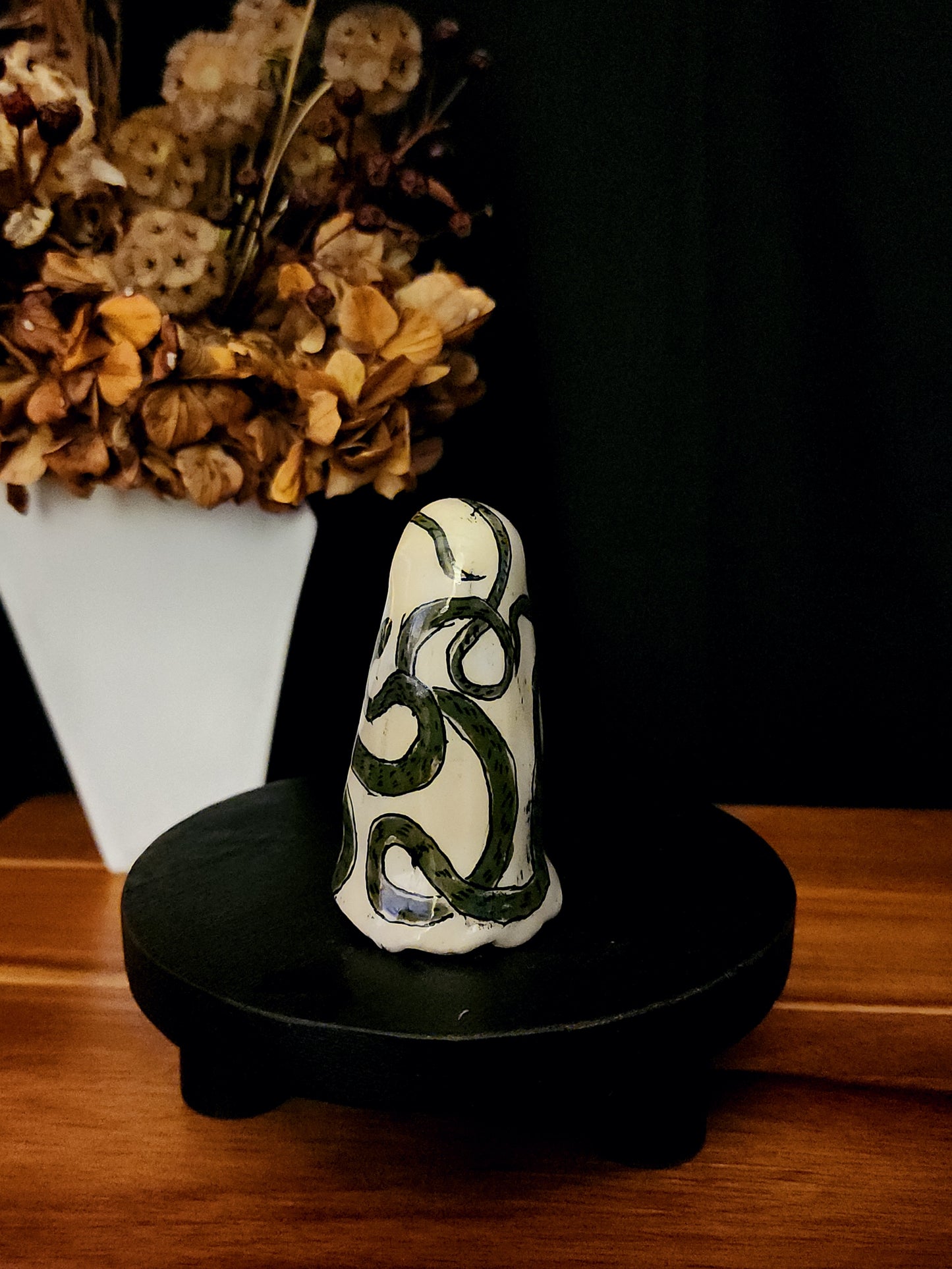 Serpentine - Ceramic Ghost
