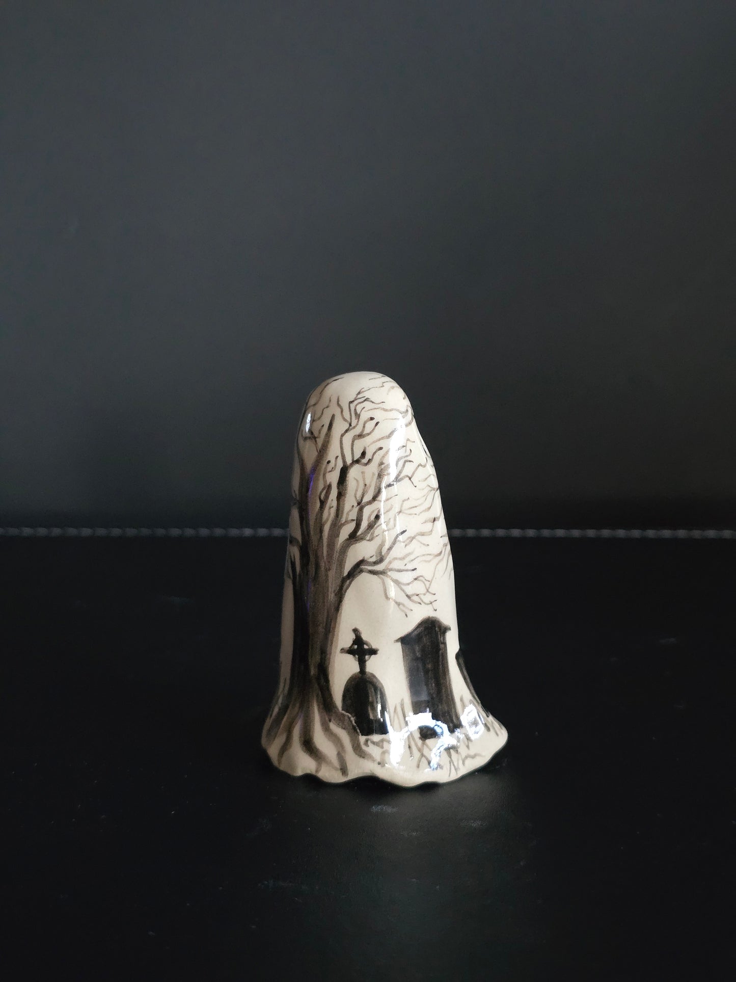 Graveyard - Ceramic Ghost