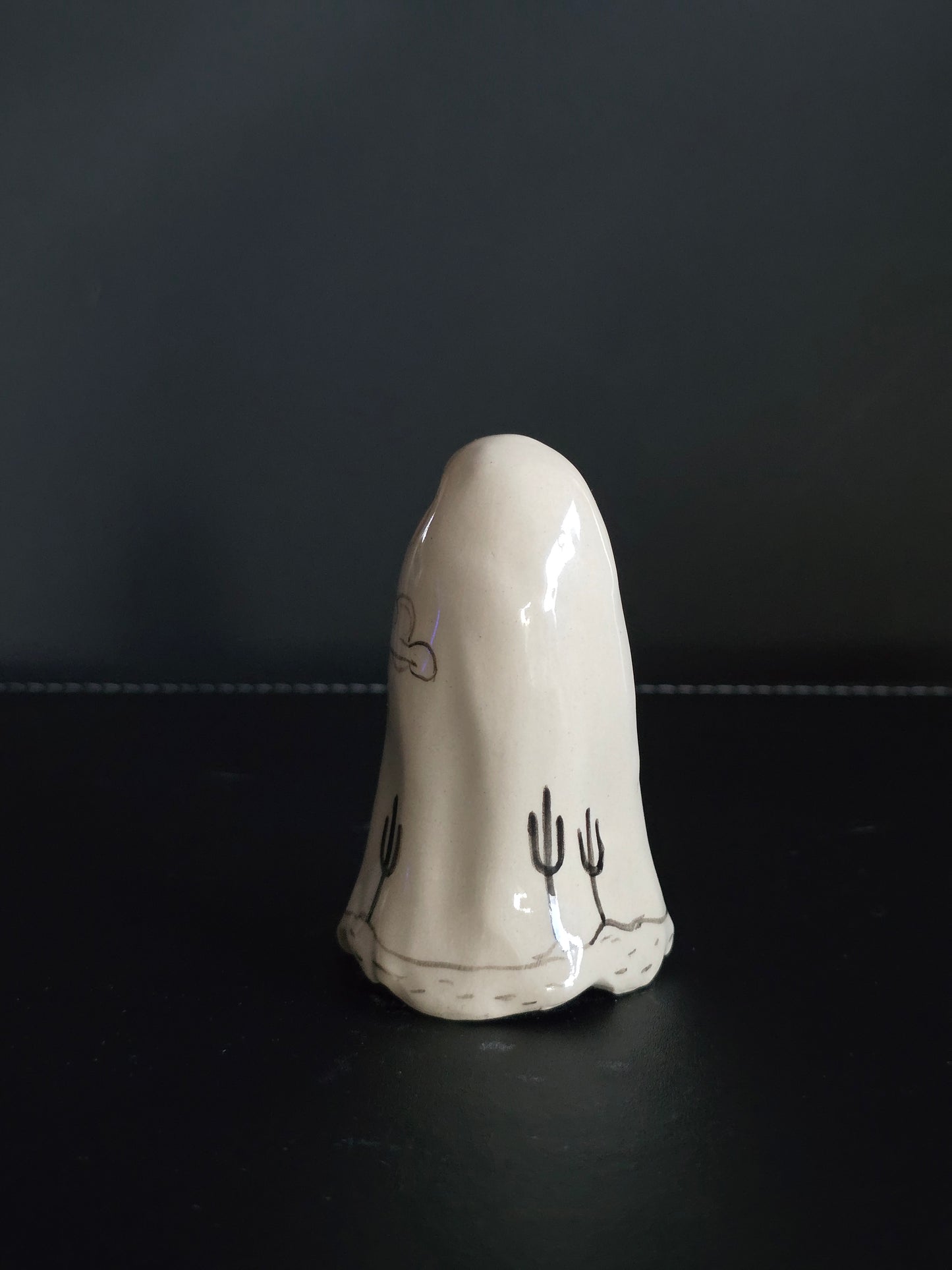 Offline - Ceramic Ghost