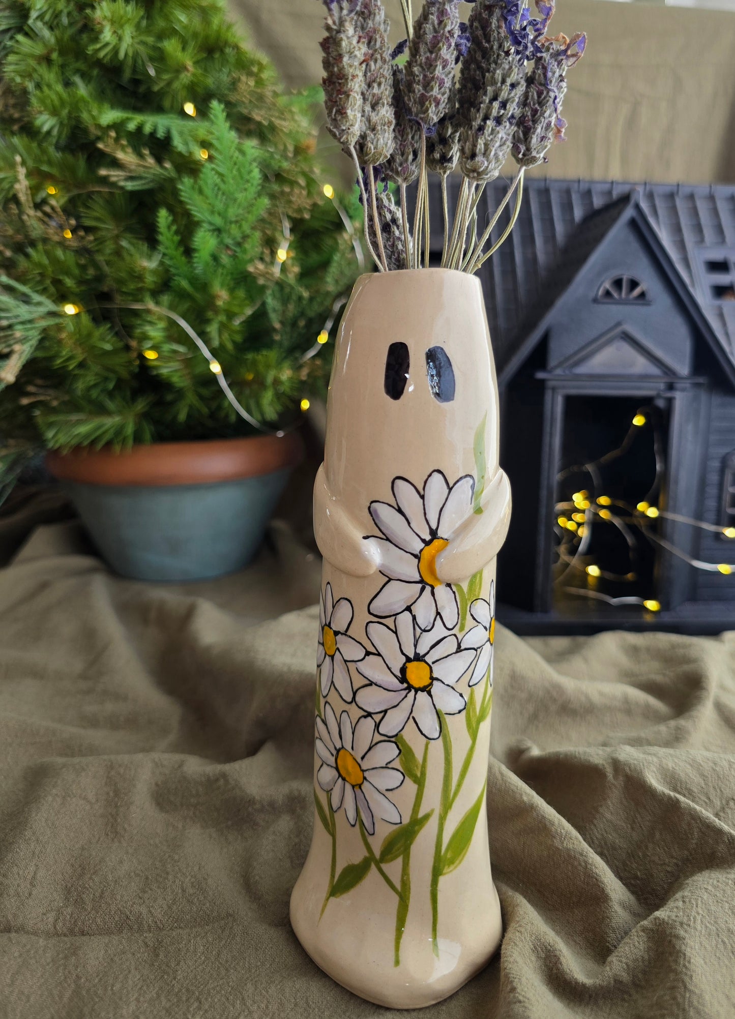 Ghost Vase - Daisies