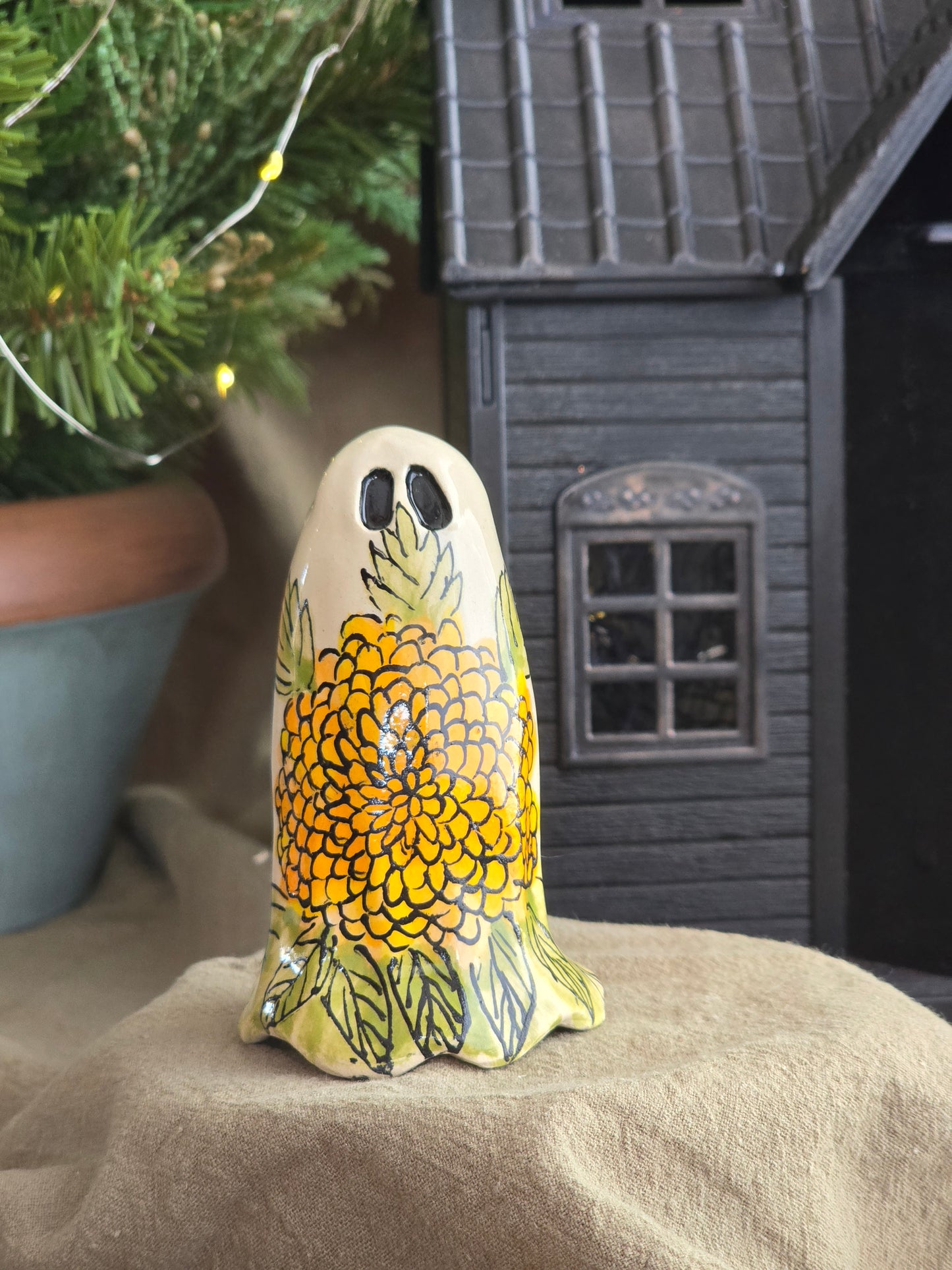 Marigold - Ceramic Ghost