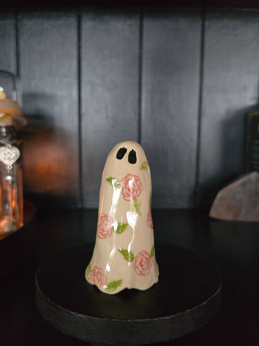 Rosas - Ceramic Ghost
